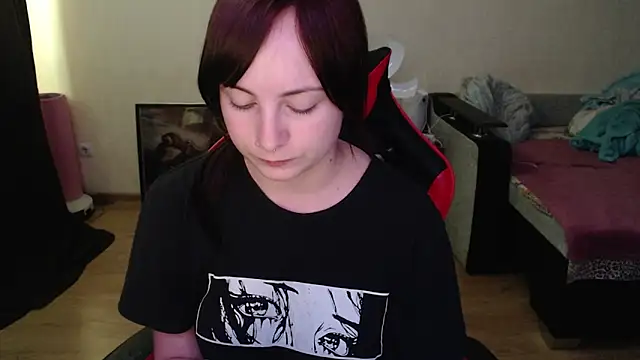 Laralianna online show from 7, 7, 2026