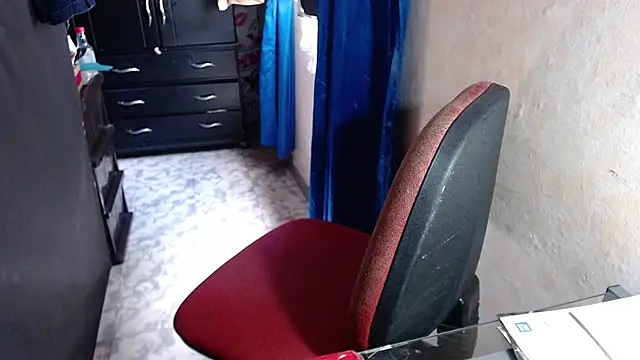 Barbiegomez online show from 22, 10, 2025