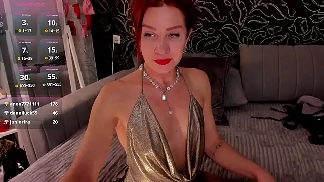 Snapshot of Jullia_Moor chatting on 29, 1, 2025 Jullia Moor online show from 29, 1, 2025