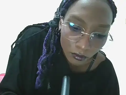 Snapshot of Majo_Smith25 chatting on 15, 11, 2025 Majo Smith25 online show from 15, 11, 2025