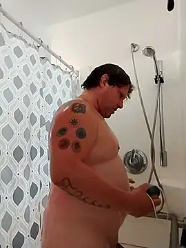 Snapshot of JGRisk chatting on 8, 10, 2025 JGRisk online show from 8, 10, 2025