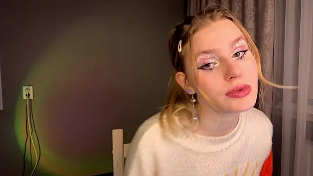 Snapshot of Chanel_Gill chatting on 19, 12, 2024 Chanel Gill online show from 19, 12, 2024