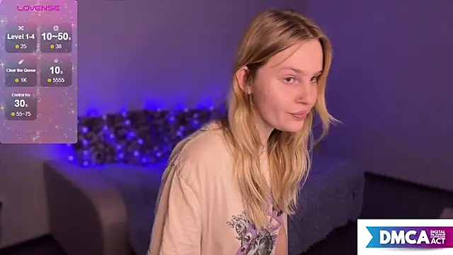 Snapshot of Chanel_Gill chatting on 4, 1, 2025 Chanel Gill online show from 4, 1, 2025