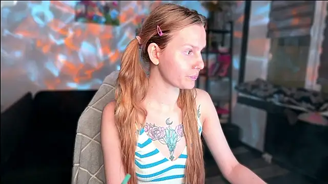 Chanel Gill online show from 16, 2, 2026