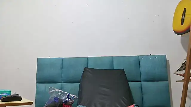 Allyson Devil online show from 6, 4, 2026