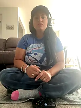 MeghanXO online show from 25, 10, 2025