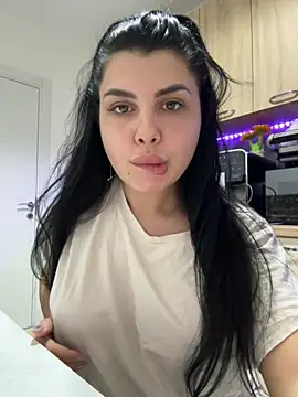 Snapshot of Scarlett-Dream chatting on 2, 4, 2026 Scarlett-Dream online show from 2, 4, 2026