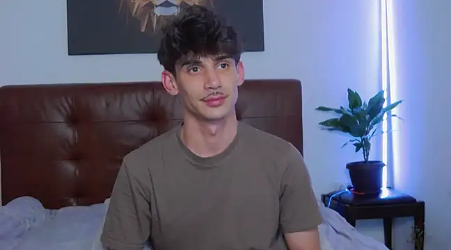 Snapshot of DanielCrush1 chatting on 1, 3, 2025 DanielCrush1 online show from 1, 3, 2025