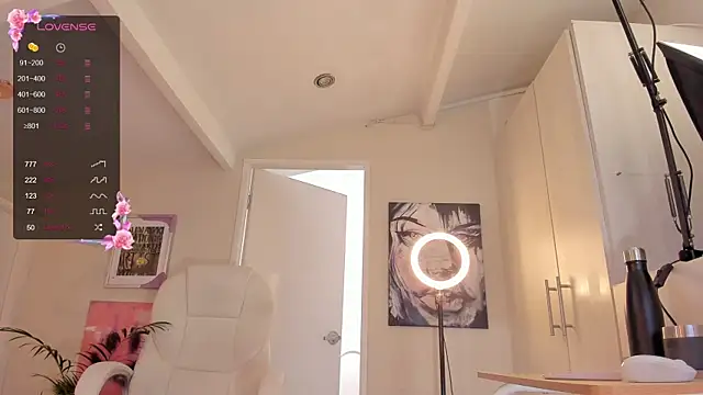 catalinasaiz online show from 27, 2, 2025