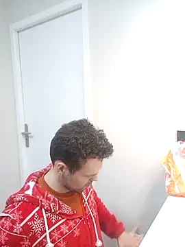 Snapshot of antoinepassion chatting on 23, 2, 2025 antoinepassion online show from 23, 2, 2025