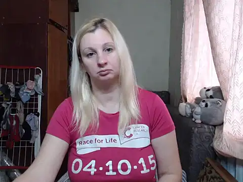 Snapshot of BustyBlond chatting on 13, 1, 2025 BustyBlond online show from 13, 1, 2025