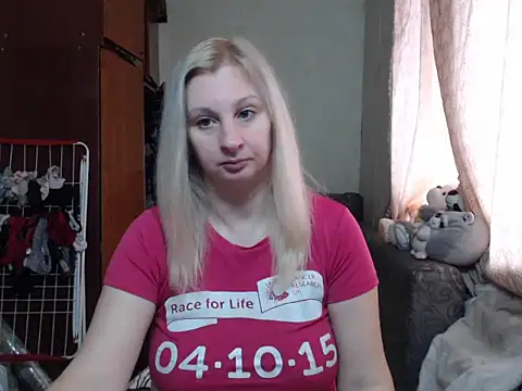 Snapshot of BustyBlond chatting on 17, 1, 2025 BustyBlond online show from 17, 1, 2025