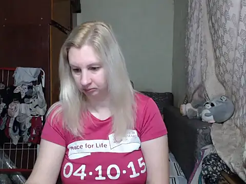Snapshot of BustyBlond chatting on 22, 1, 2025 BustyBlond online show from 22, 1, 2025