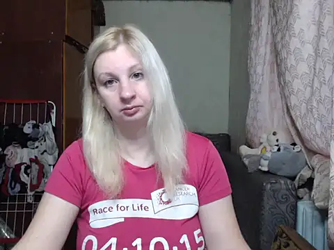 Snapshot of BustyBlond chatting on 24, 1, 2025 BustyBlond online show from 24, 1, 2025