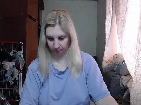 Snapshot of BustyBlond chatting on 25, 1, 2025 BustyBlond online show from 25, 1, 2025