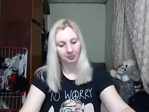 Snapshot of BustyBlond chatting on 10, 2, 2025 BustyBlond online show from 10, 2, 2025