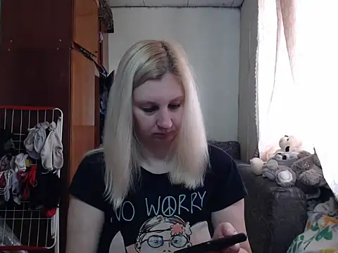 Snapshot of BustyBlond chatting on 11, 2, 2025 BustyBlond online show from 11, 2, 2025