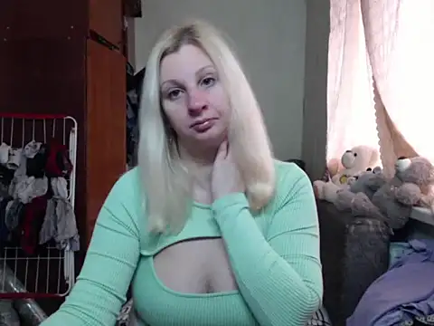 Snapshot of BustyBlond chatting on 14, 2, 2025 BustyBlond online show from 14, 2, 2025