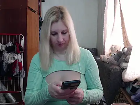 Snapshot of BustyBlond chatting on 15, 2, 2025 BustyBlond online show from 15, 2, 2025