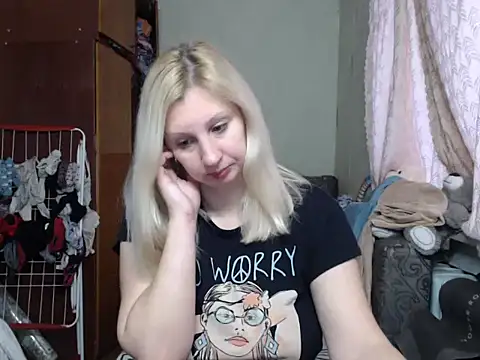 Snapshot of BustyBlond chatting on 21, 2, 2025 BustyBlond online show from 21, 2, 2025