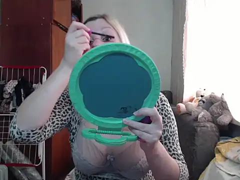 Snapshot of BustyBlond chatting on 2, 3, 2025 BustyBlond online show from 2, 3, 2025