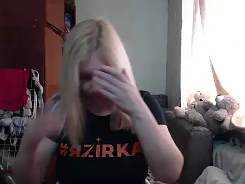 Snapshot of BustyBlond chatting on 14, 3, 2025 BustyBlond online show from 14, 3, 2025