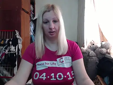 Snapshot of BustyBlond chatting on 17, 3, 2025 BustyBlond online show from 17, 3, 2025
