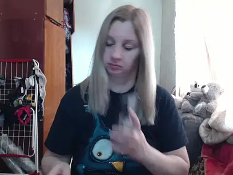 Snapshot of BustyBlond chatting on 23, 3, 2025 BustyBlond online show from 23, 3, 2025