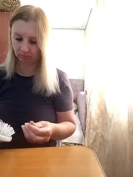 Snapshot of BustyBlond chatting on 12, 9, 2025 BustyBlond online show from 12, 9, 2025