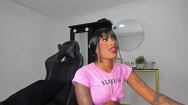 Emattaylor online show from 7, 11, 2025