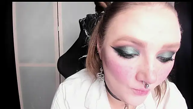 Snapshot of YourDyingBride chatting on 5, 5, 2026 YourDyingBride online show from 5, 5, 2026
