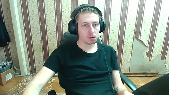 darienlarge online show from 4, 10, 2025