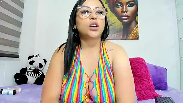 Snapshot of Emiily_88 chatting on 11, 2, 2025 Emiily 88 online show from 11, 2, 2025