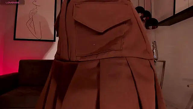 ErikaBenz  online show from 13, 3, 2025