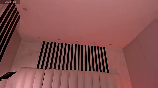 ErikaBenz  online show from 28, 6, 2026