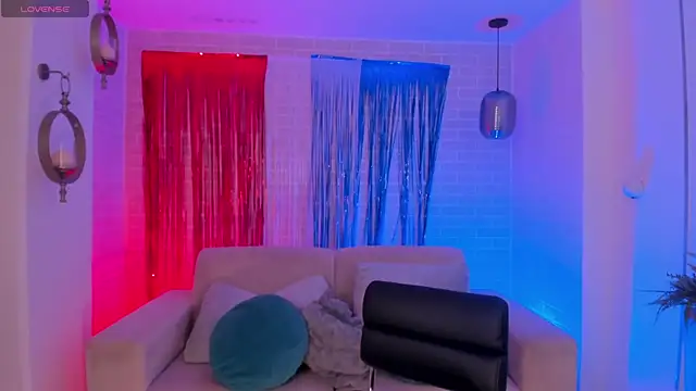 ErikaBenz  online show from 4, 7, 2026