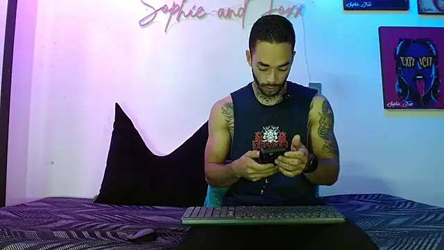 Snapshot of SophieFoxx17 chatting on 3, 8, 2026 SophieFoxx17 online show from 3, 8, 2026