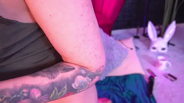 Snapshot of ScarlettQuate chatting on 7, 12, 2024 ScarlettQuate online show from 7, 12, 2024