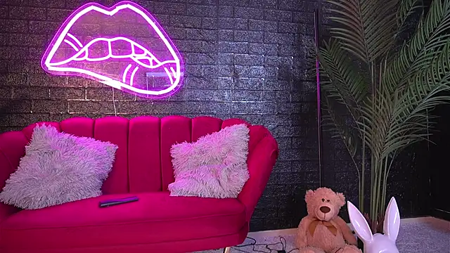 Snapshot of ScarlettQuate chatting on 17, 1, 2025 ScarlettQuate online show from 17, 1, 2025