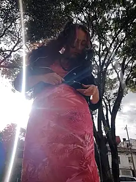  Laary online show from 19, 10, 2025