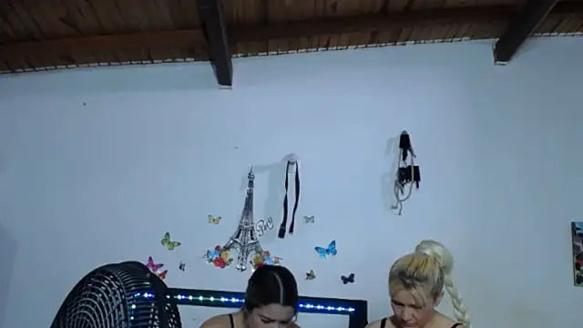 Nicolle Milf online show from 21, 11, 2025