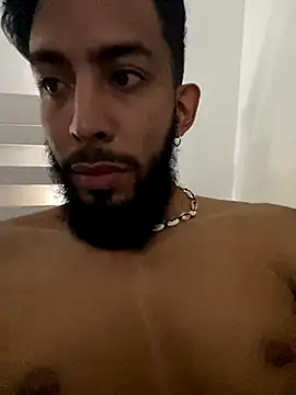 Alessandro  Rossi online show from 10, 11, 2025