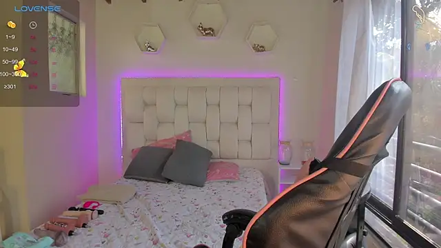 shanakendall online show from 10, 3, 2025