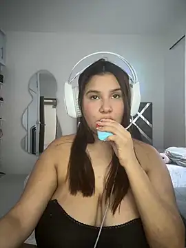 ValleryParker online show from 2, 11, 2025