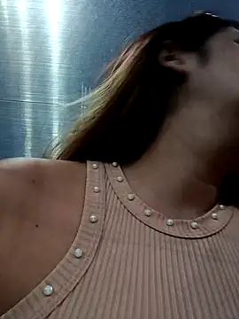 Latina sexy1 online show from 20, 2, 2025