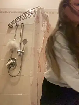 Snapshot of Natalieass chatting on 6, 3, 2025 Natalieass online show from 6, 3, 2025