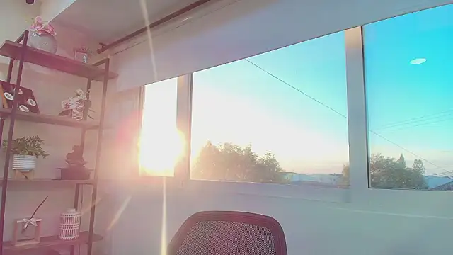 Sassy--Girl online show from 22, 3, 2026