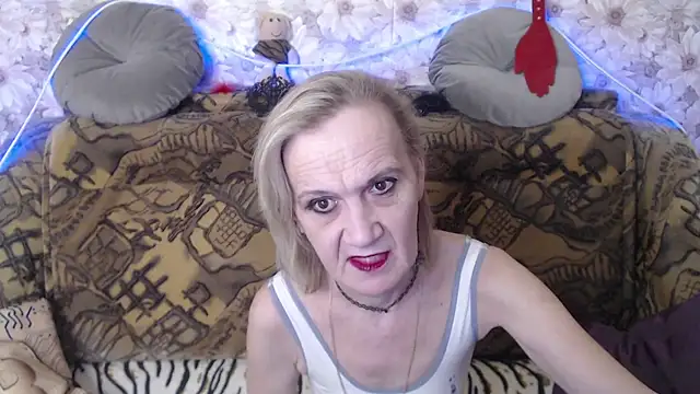Snapshot of MissBekker chatting on 11, 1, 2025 MissBekker online show from 11, 1, 2025