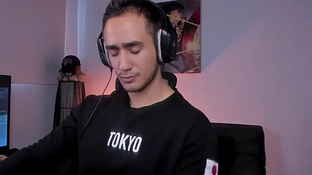 AlexRivera6 online show from 1, 2, 2025