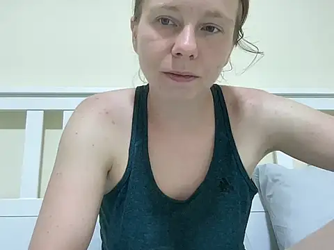 SweetLucy96 online show from 6, 11, 2025